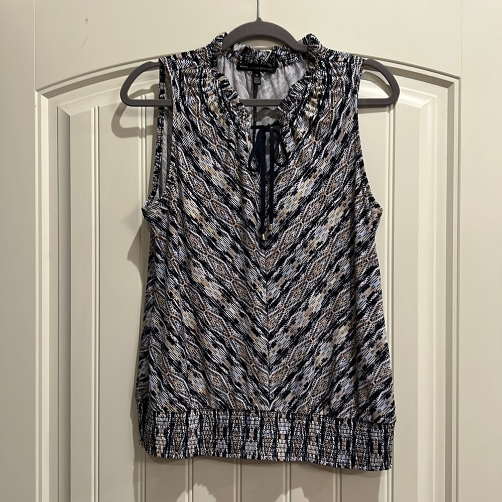 EUC WHBM Sz M sleeveless top.